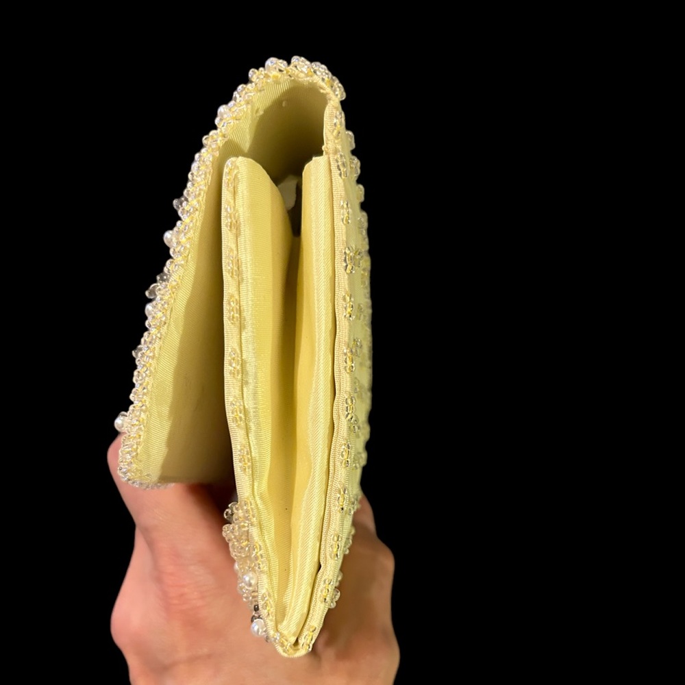 𝗩𝗶𝗻𝘁𝗮𝗴𝗲 𝗛𝗮𝗻𝗱 𝗺𝗮𝗱𝗲 𝗲𝘃𝗲𝗻𝗶𝗻𝗴 𝗽𝘂𝗿𝘀𝗲 - Picture 4 of 8